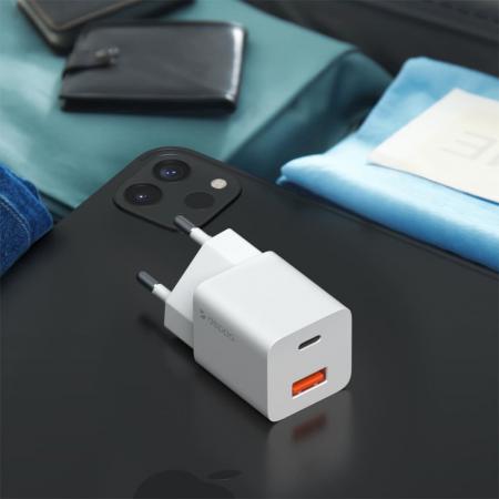 СЗУ Deppa GaN Wall Charger USB-C + USB-A, PD 3.0, QC 3.0, 20Вт (11410) Белый