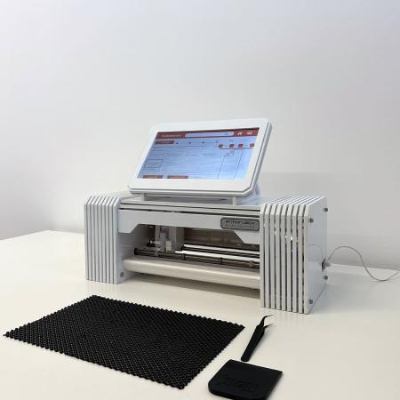 Поклейка защитной пленки Armorjack Поклейка защитной пленки Armorjack